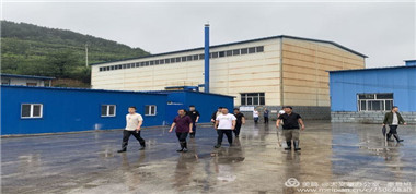 太義掌煤業(yè)：雨中，“雨季三防”檢查在行動(dòng)